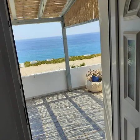 Taki' S View *